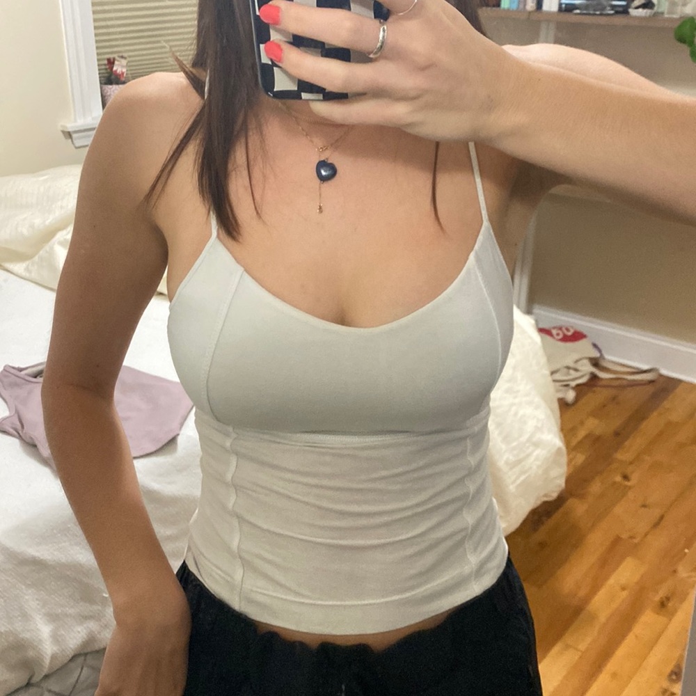 White lululemon tank